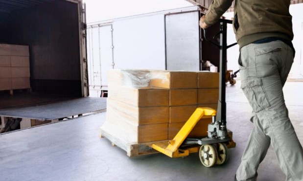Top Services That Help Businesses Manage Storage, Shipping, and Delivery